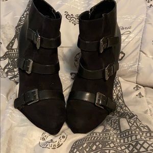 Sam Libby ankle boot high heels